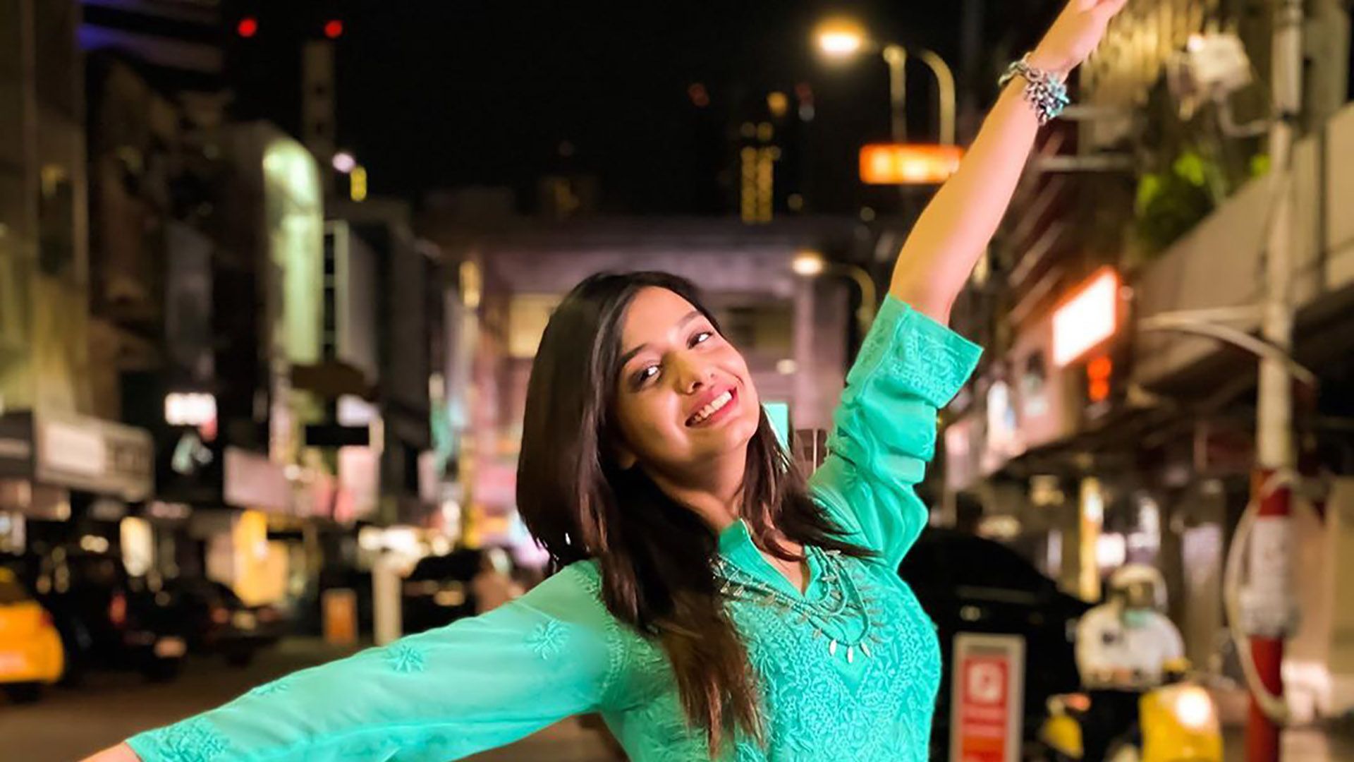1920x1080 Divya Agarwal Wallpaper 1920x1080 62698