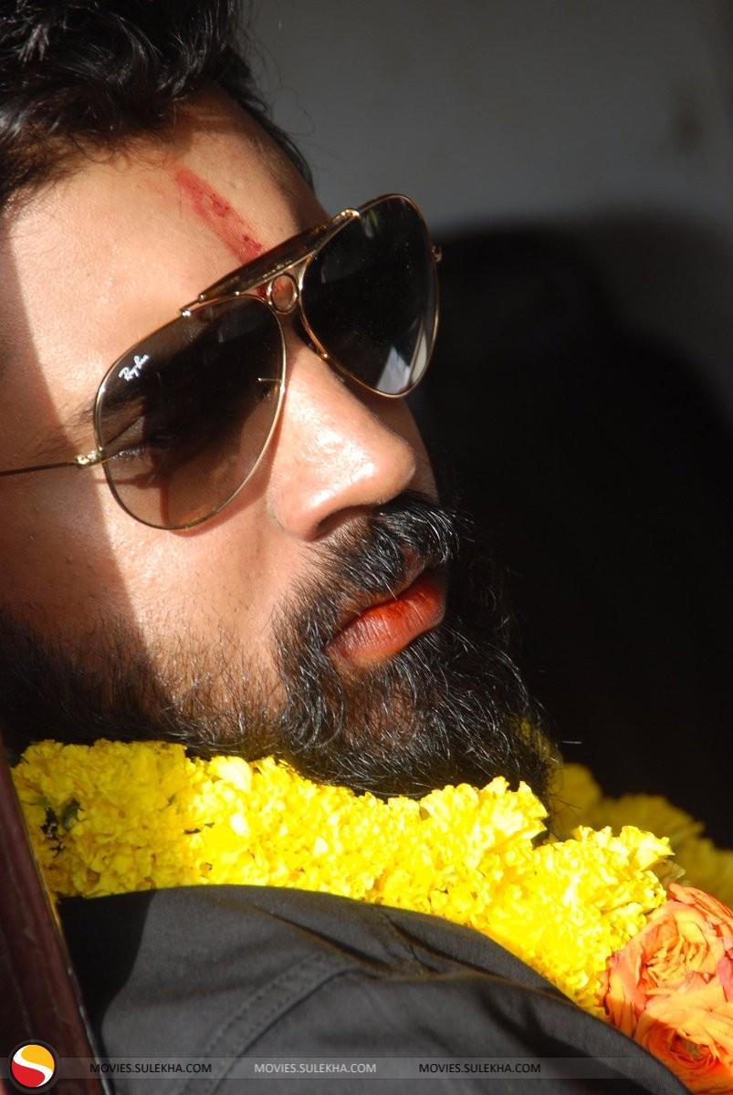 803x1200 of Nivin Pauly Kollywood Actor Picture