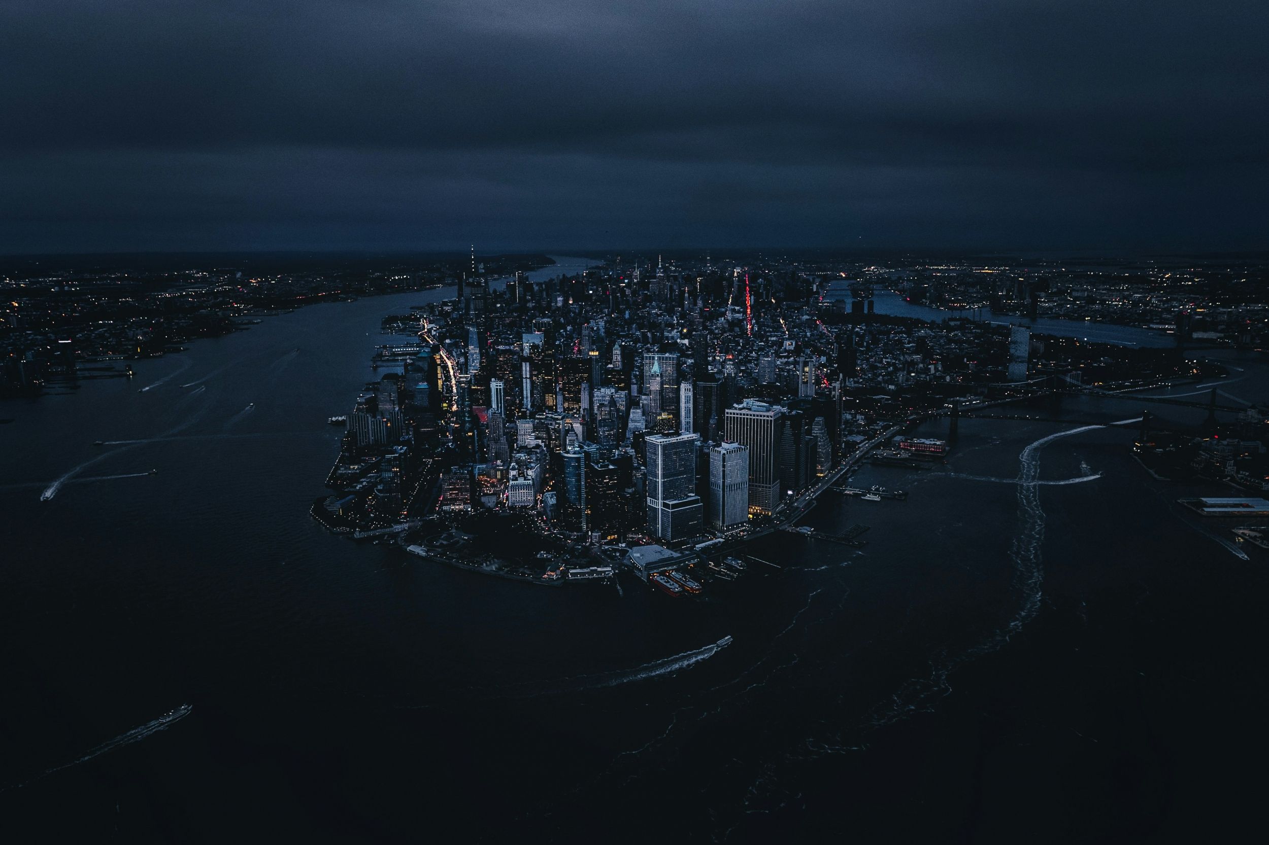 2500x1666 New York City Skyline At Night