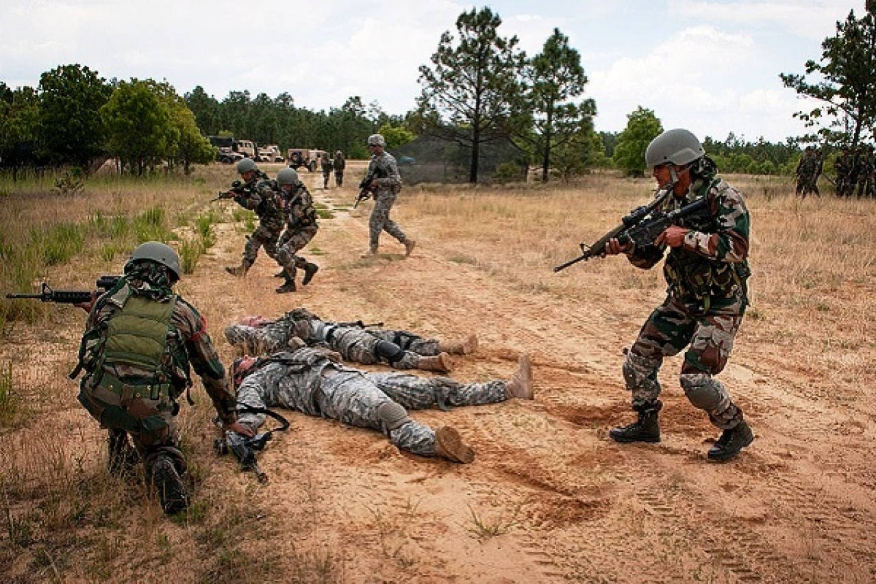 1279x853 Download Fallen Men With Indian Army Wallpaper