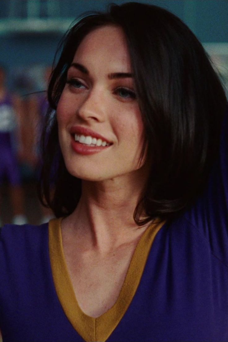 736x1104 Megan Fox Check's Body Aesthetic
