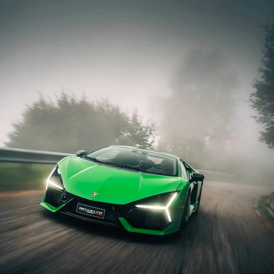 1080x1080 supercars that can go 0 to 100 kmph in less than 3 seconds koenigsegg gemera ferrari sf90 xx stradale chevrolet corvette zr1 porsche 911 turbo s lamborghini revuelto