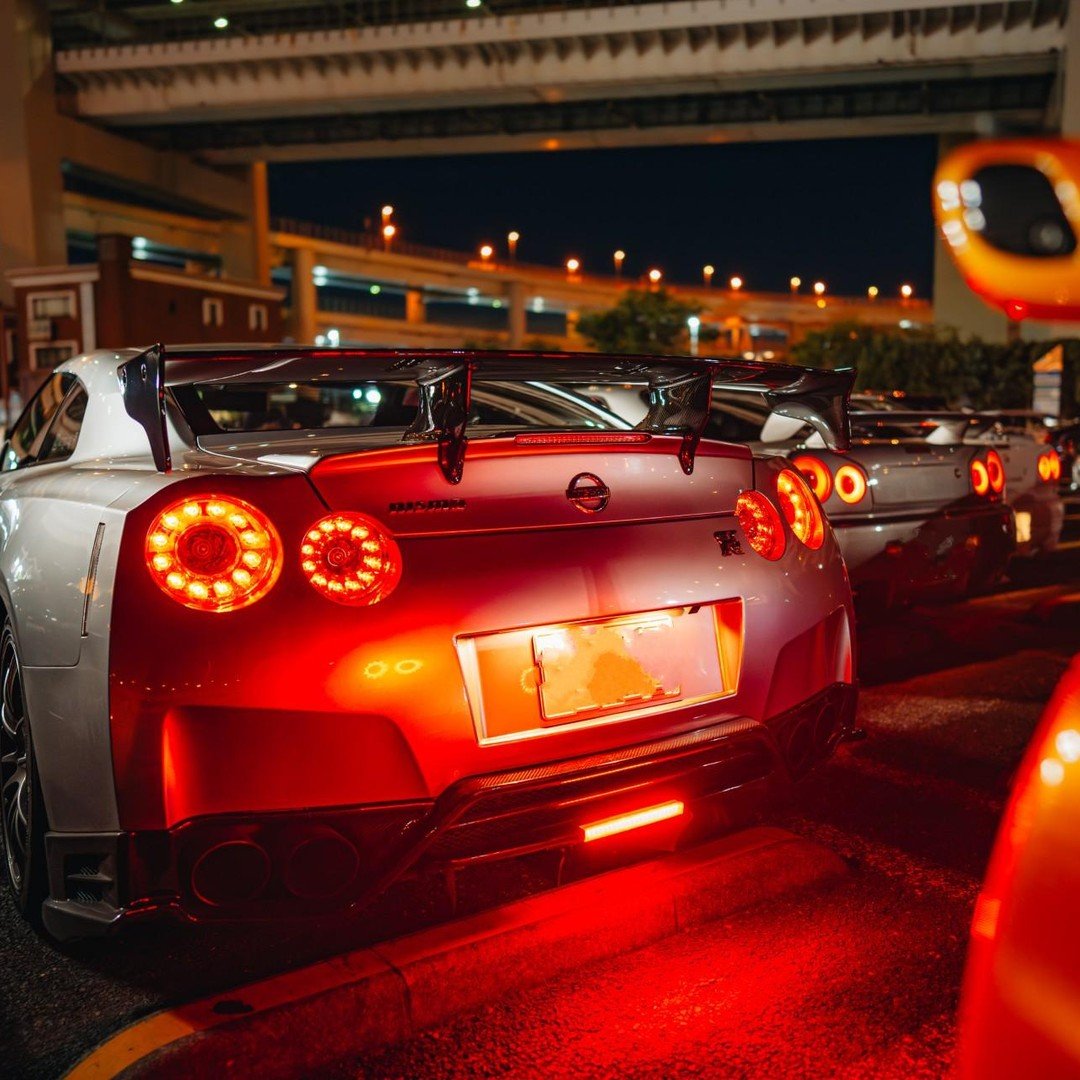 1080x1080 Tokyo: GTR Guided Daikoku Experience at Night