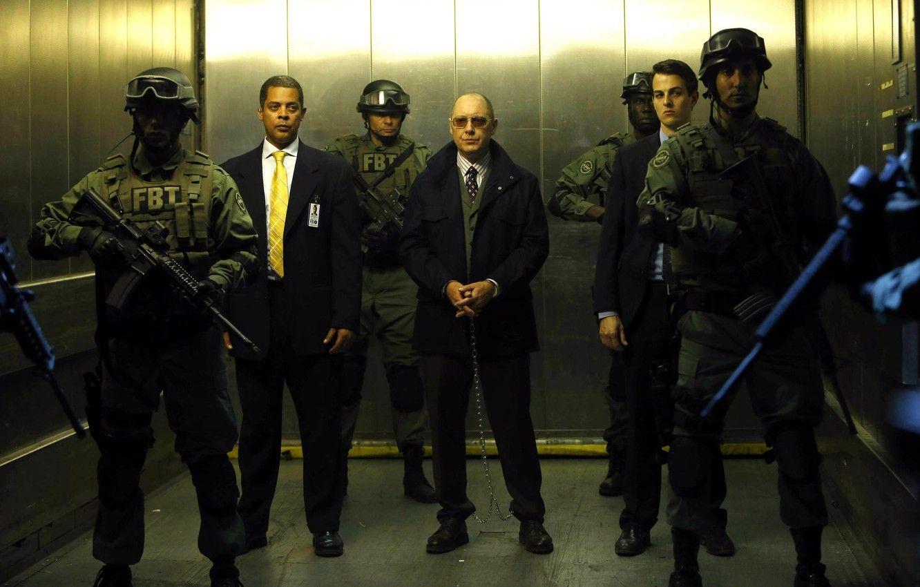 1332x850 Wallpaper glasses, lift, actor, the series, handcuffs, character