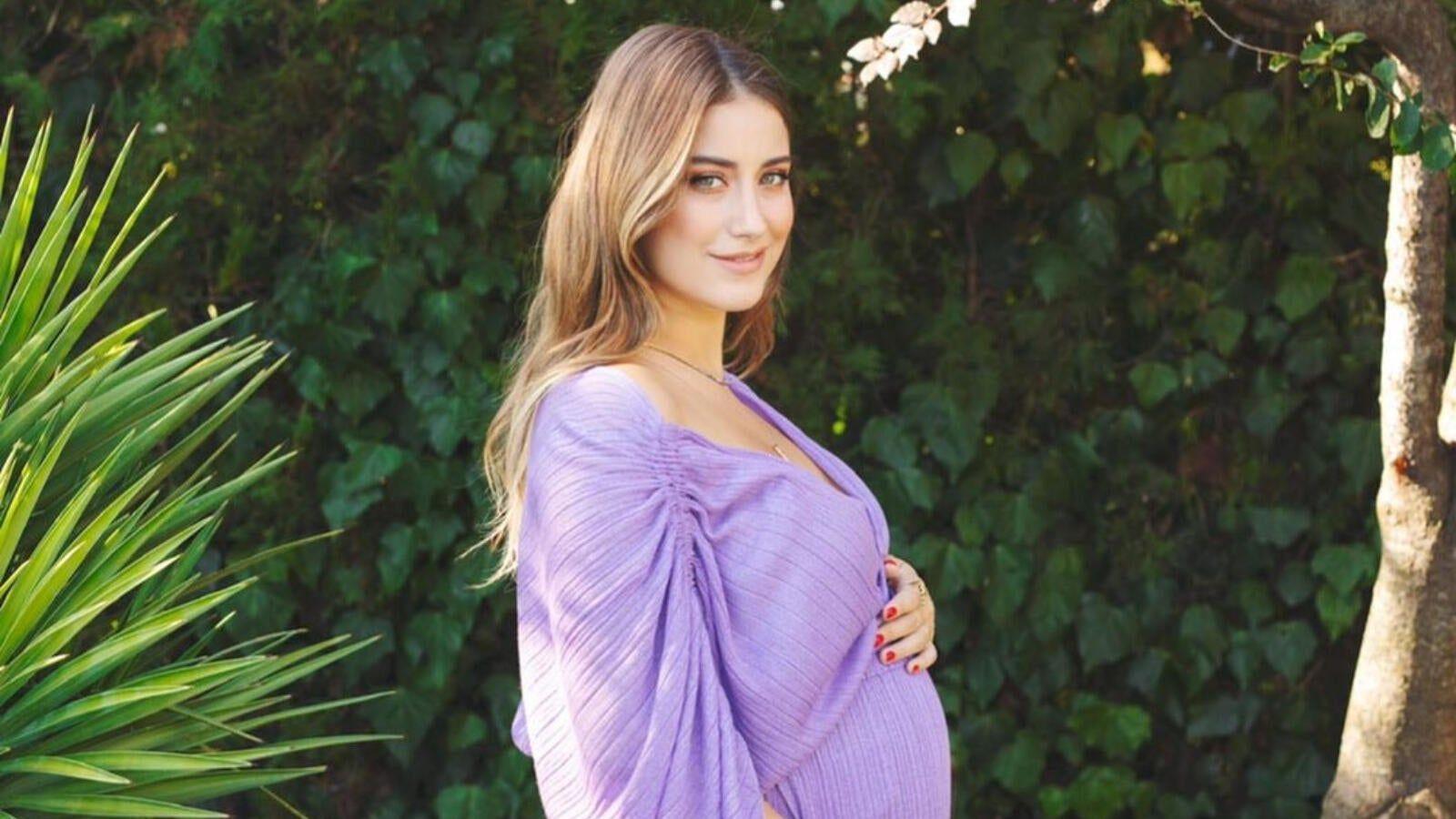 1600x900 Hazal Kaya Gives Birth to Her First Child. and Reveals His Name