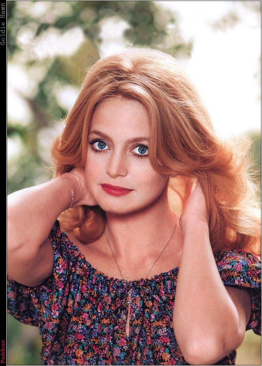 860x1200 Goldie Hawn Wallpaper