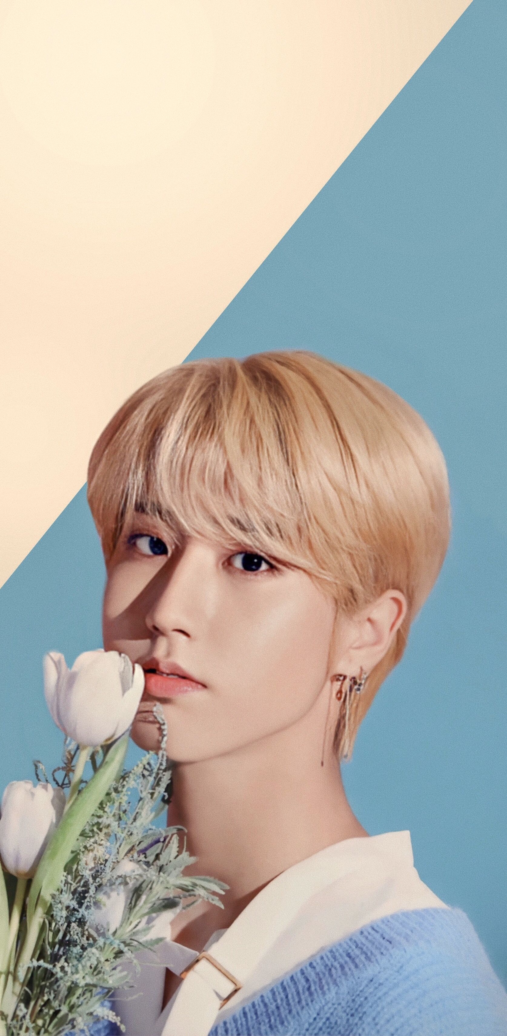 1674x3422 Han Jisung Cute Wallpaper
