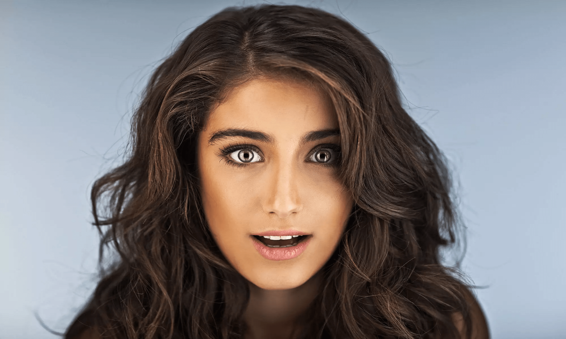 1920x1152 Hazal Kaya HD Wallpaper and Background Image