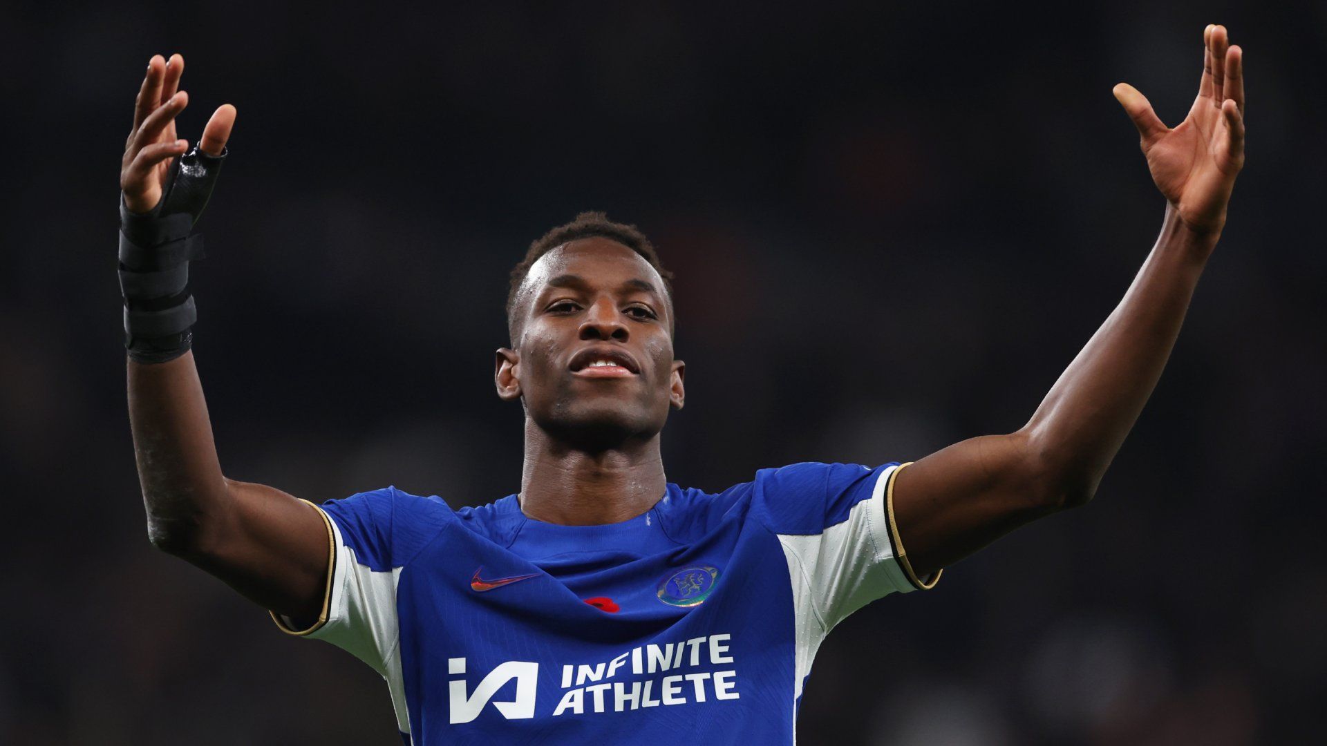 1920x1080 I don't know what came over me' striker Nicholas Jackson explains heated confrontation with fan during Brentford defeat. Goal.com US
