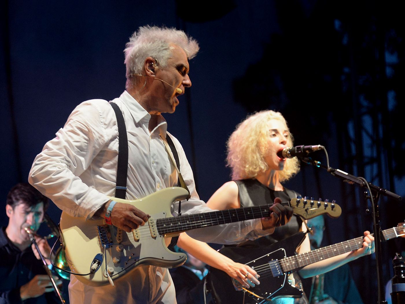 1400x1050 David Byrne & St Vincent: Get out of your comfort zone!