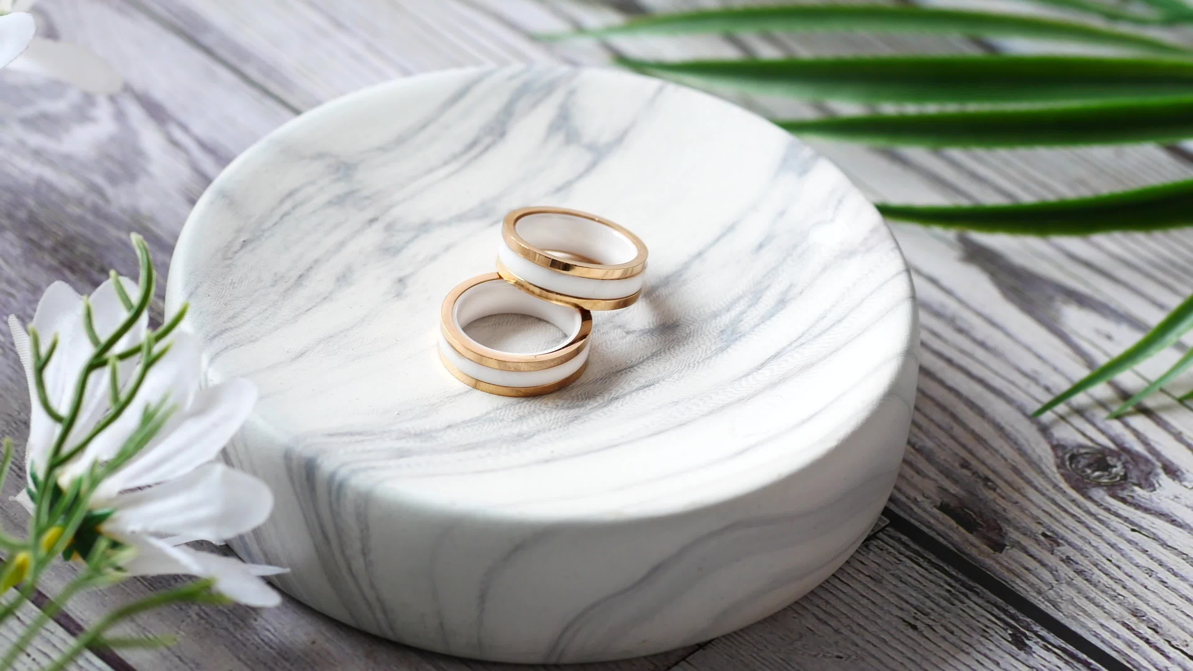 3840x2160 Wedding Ring Wallpaper
