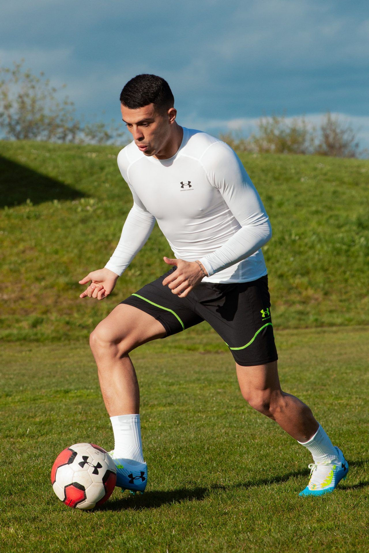 1280x1920 Under Armour Signs Tottenham Hotspur FC & Spain's Pedro Porro