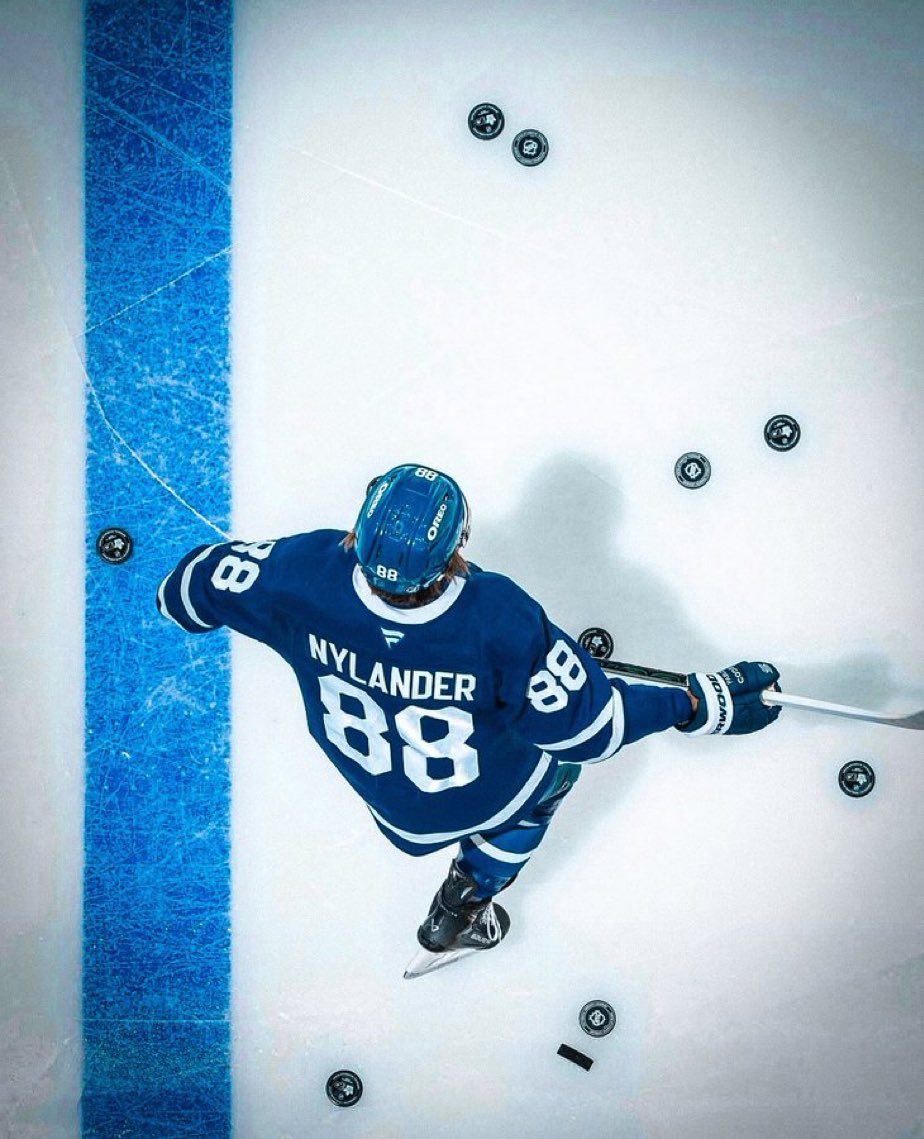 924x1139 William Nylander