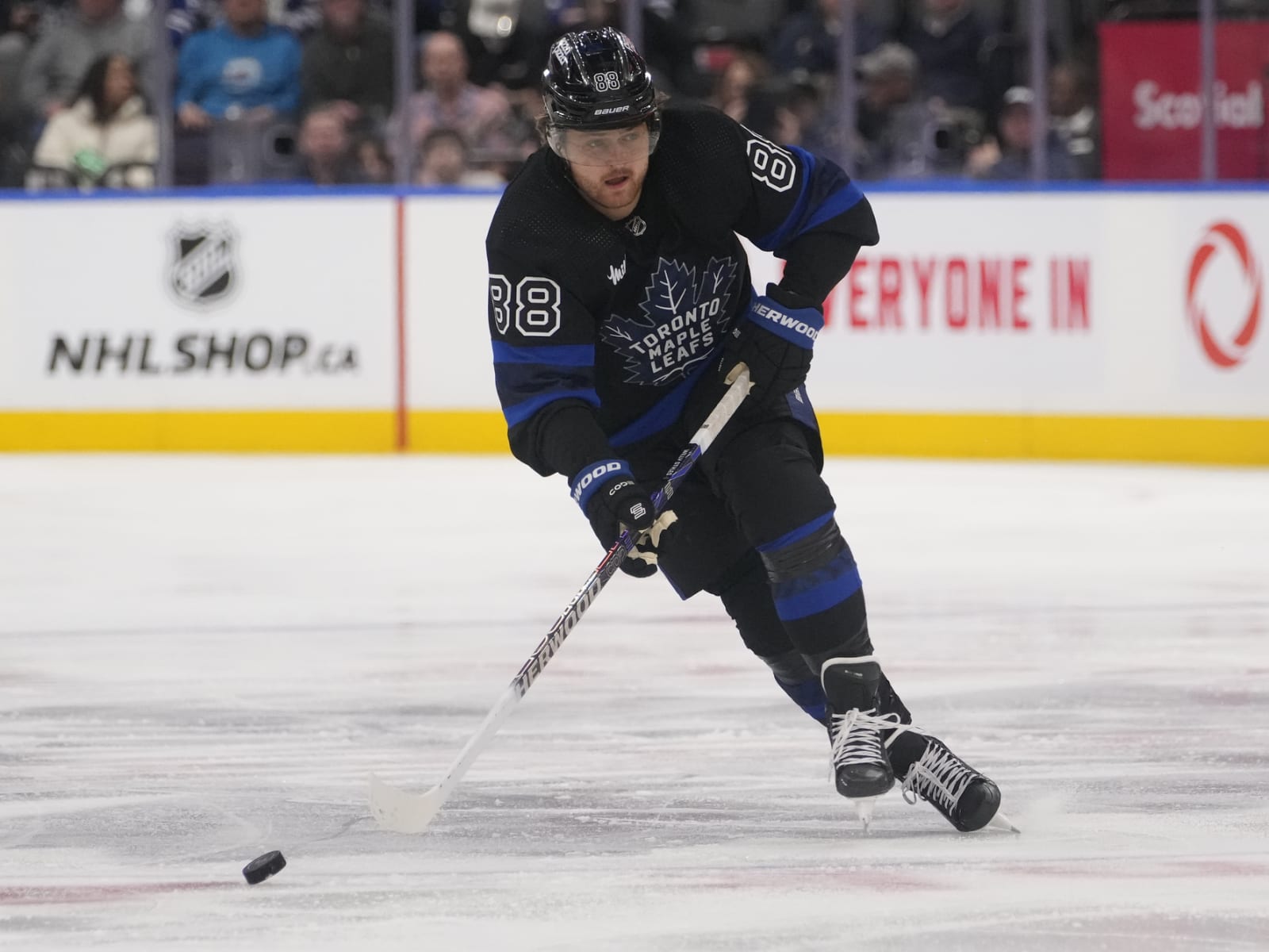 1600x1200 Maple Leafs' William Nylander arrives early to Canada for a surprising reason
