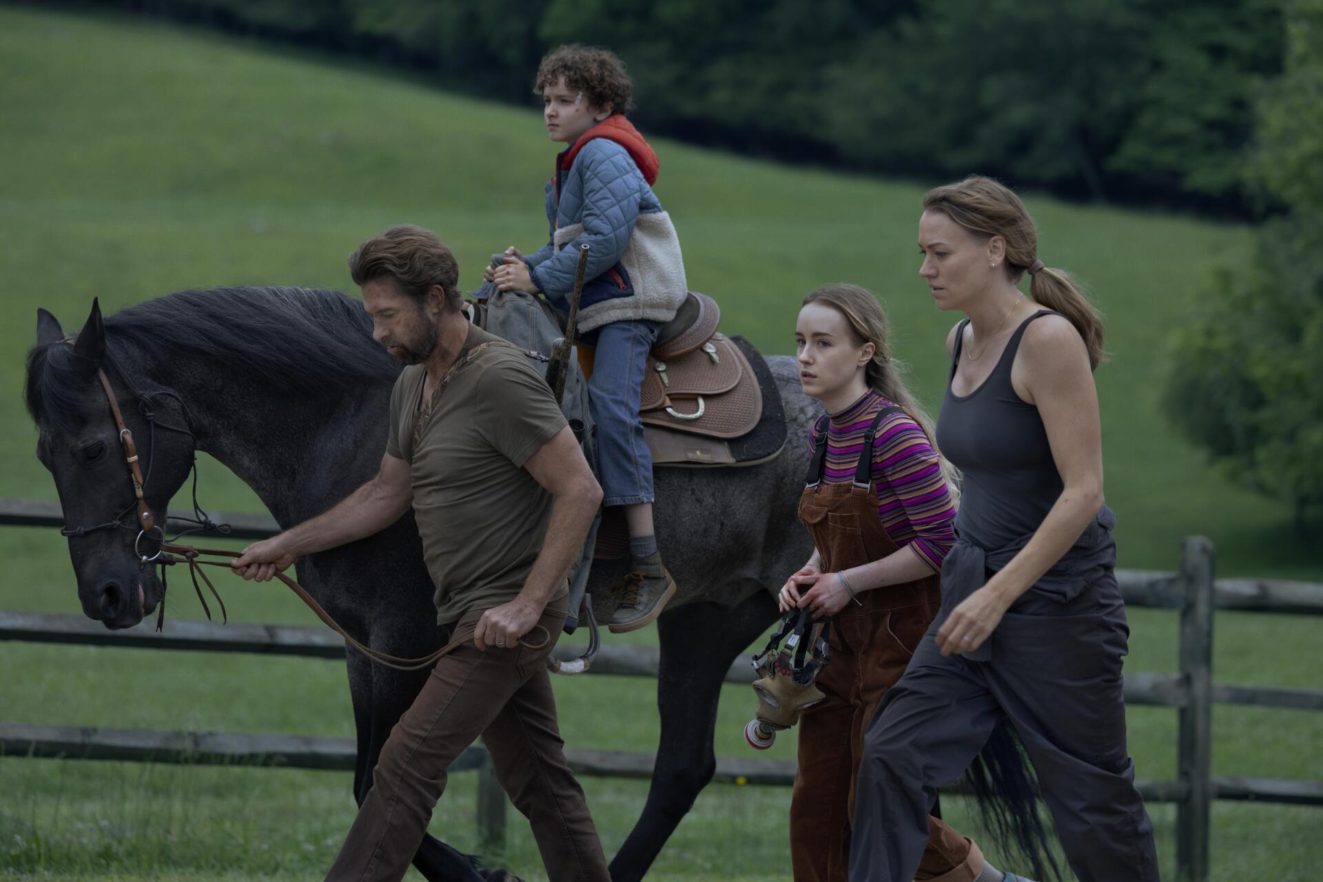 1920x1281 Teacup (2024) Ultra HD Wallpaper with Scott Speedman & Yvonne Strahovski