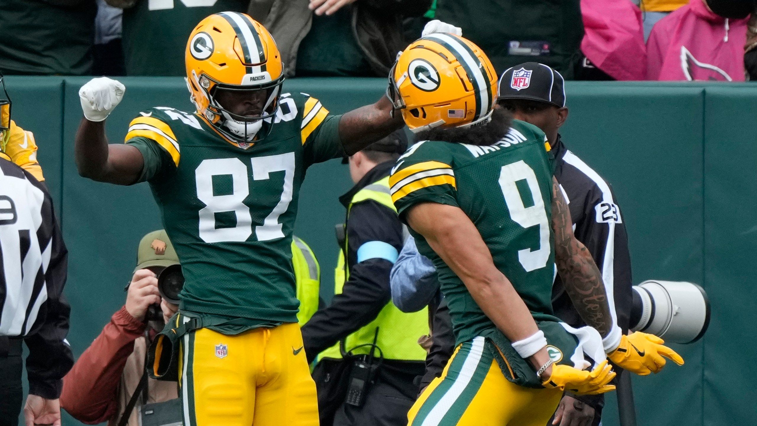 2560x1440 Doubs Catches 2 TD In Return From Suspension, Helps Packers Rout Cardinals 34 13