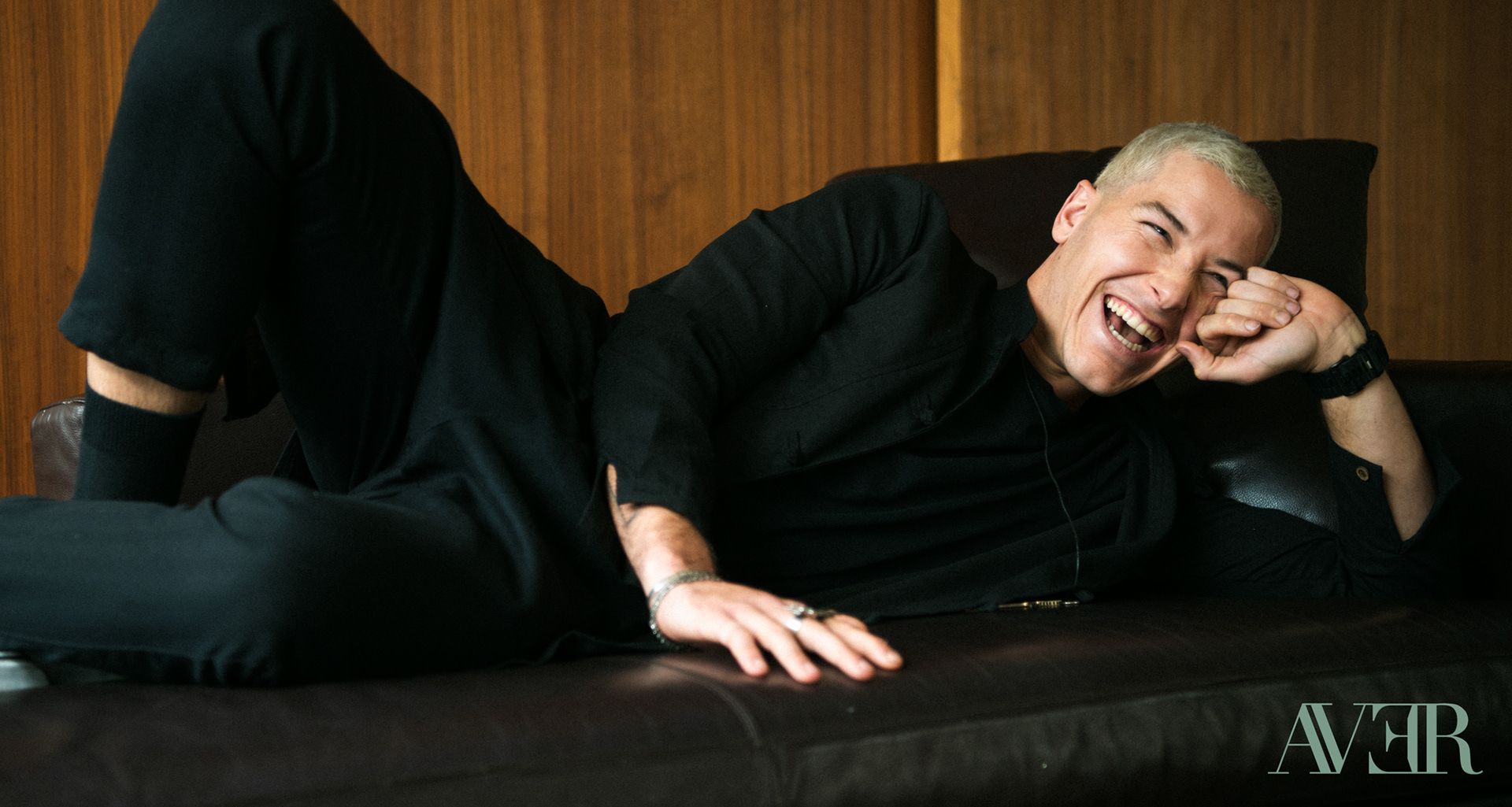 1920x1025 AVER Magazine
