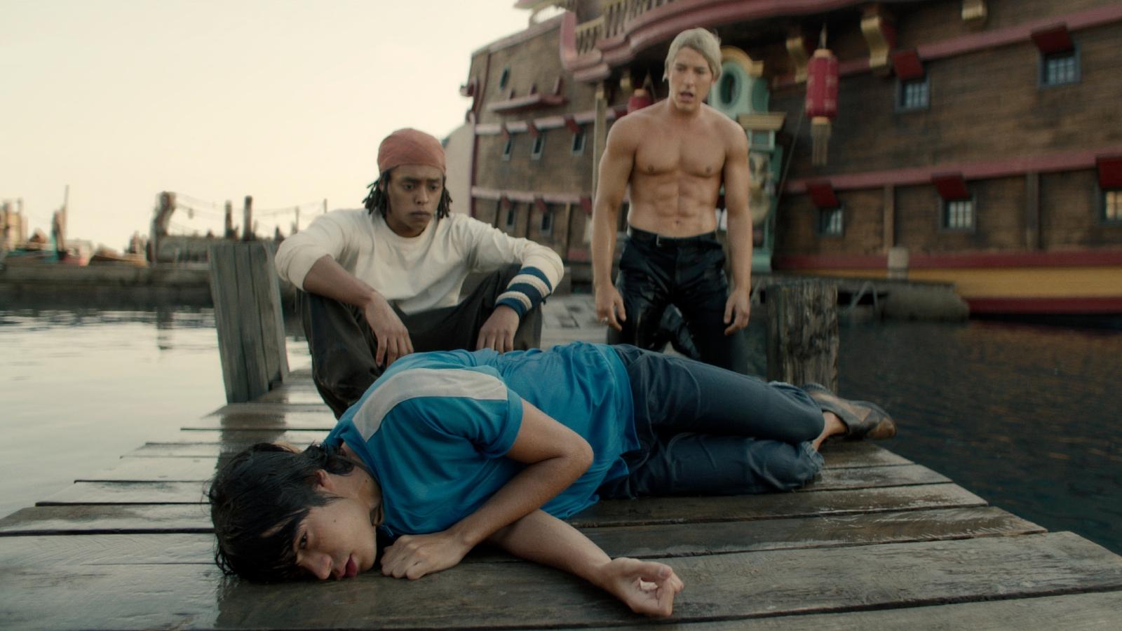 1600x900 He Just Stripped Off And Got Into The Tank: Taz Skylar Proved He Was Born To Play Sanji After His Selfless Act For One Piece Co Star Iñaki Godoy