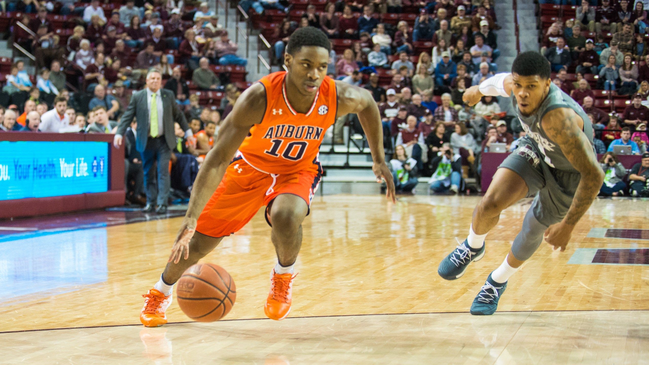 2560x1440 Davion Mitchell leaving Auburn Basketball program