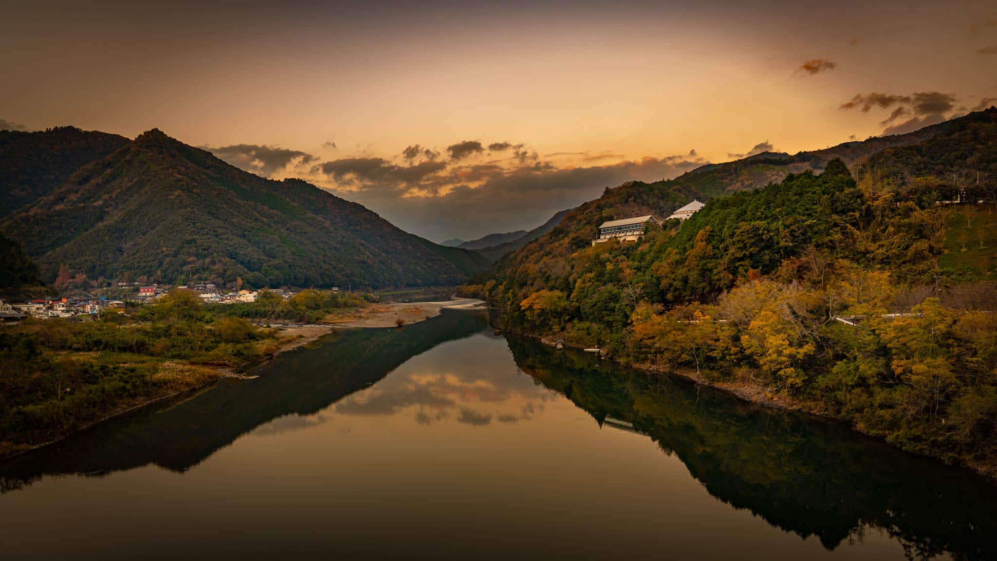 2048x1152 Japan's Peaceful Kochi Prefecture: Kintsugi for the Soul