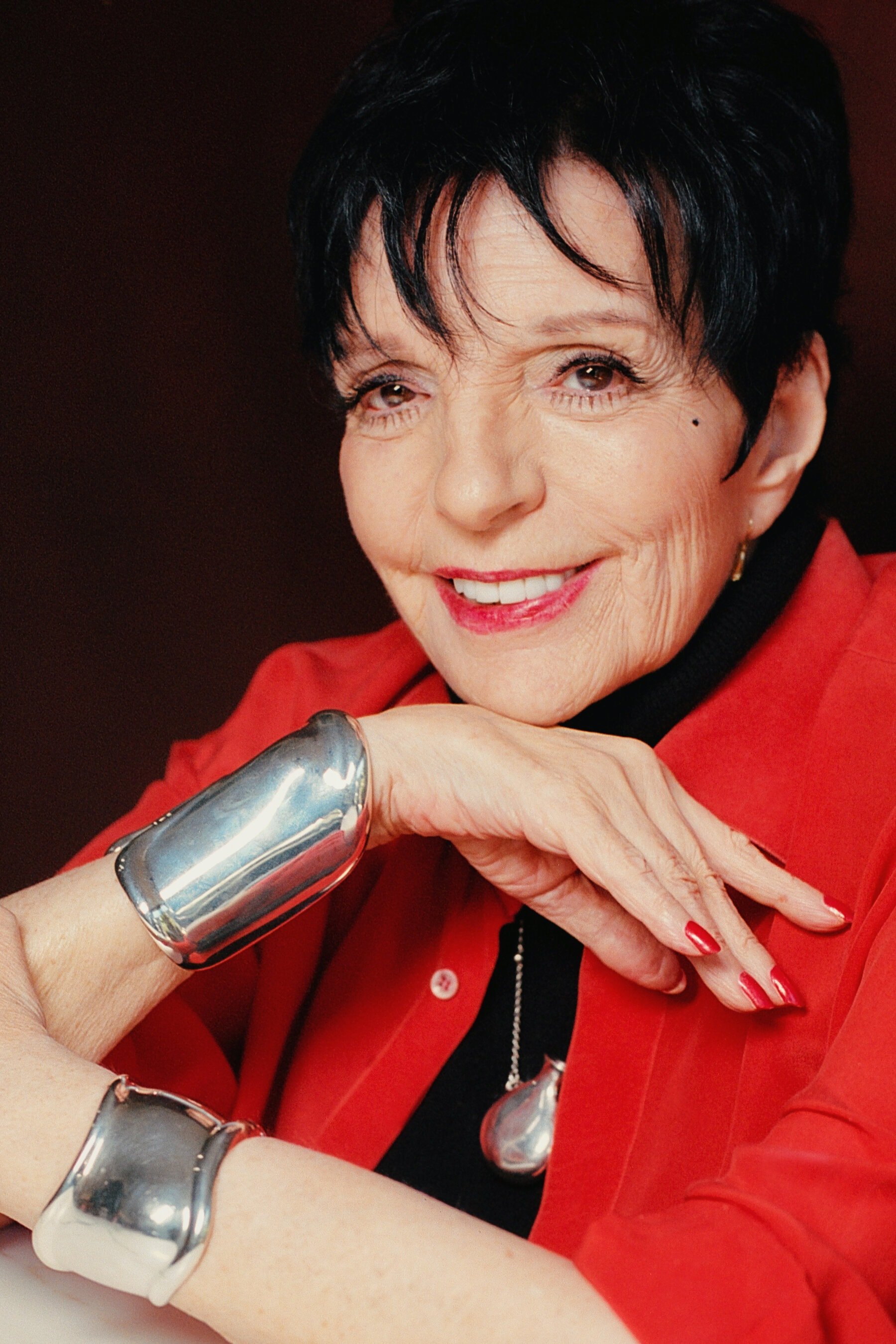 1800x2699 Liza Minnelli: What, Specifically, Makes Her an Icon