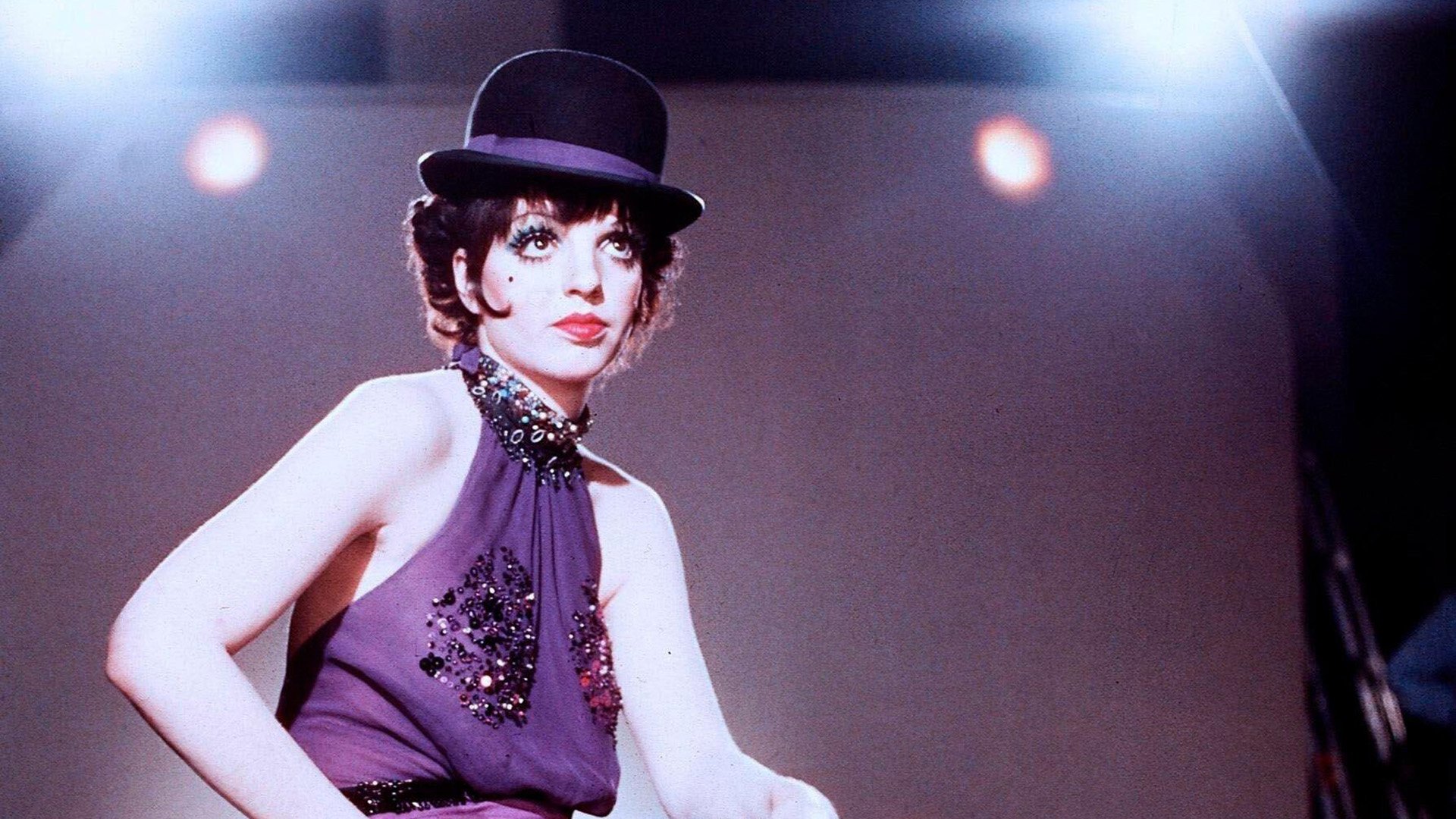 1920x1080 Dive into the fashion legacy of Liza Minnelli
