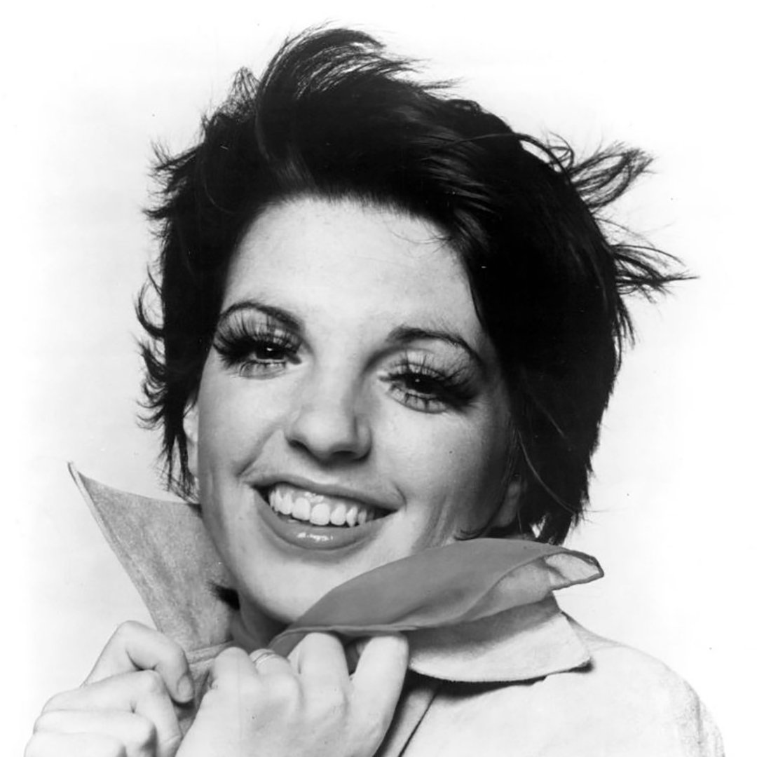 1080x1080 Dive into the fashion legacy of Liza Minnelli