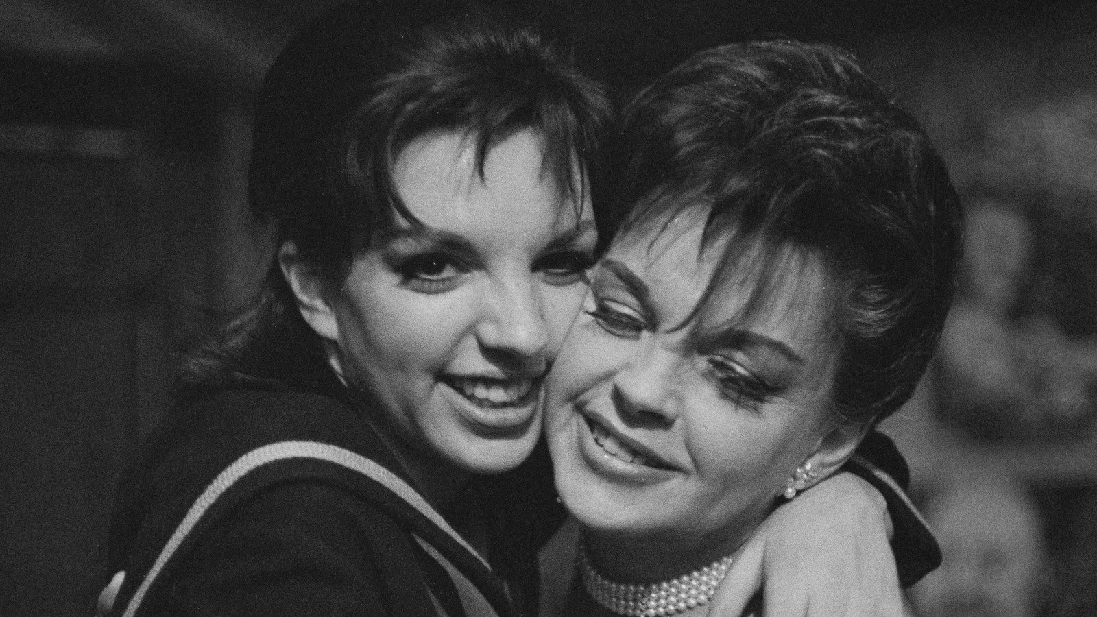 1600x900 Inside Liza Minnelli's Relationship With Her Mother, Judy Garland