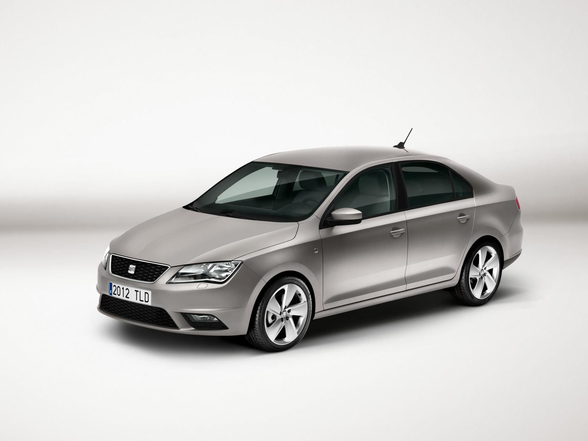1920x1440 Seat Toledo Wallpaper