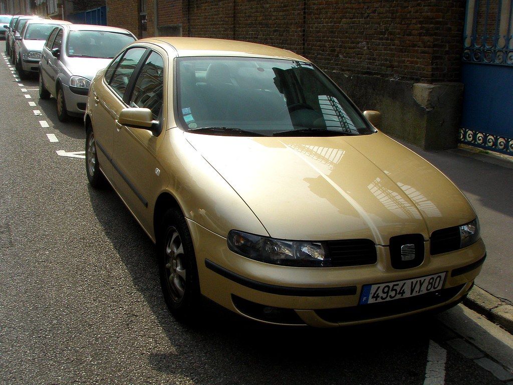 1024x768 Seat Toledo jaune. gueguette80. Définitivement non voyant