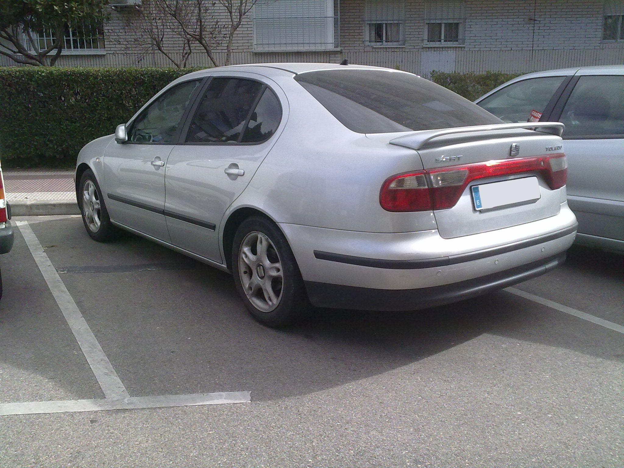 2048x1536 Seat Toledo Mk2 Sport con aleron de serie