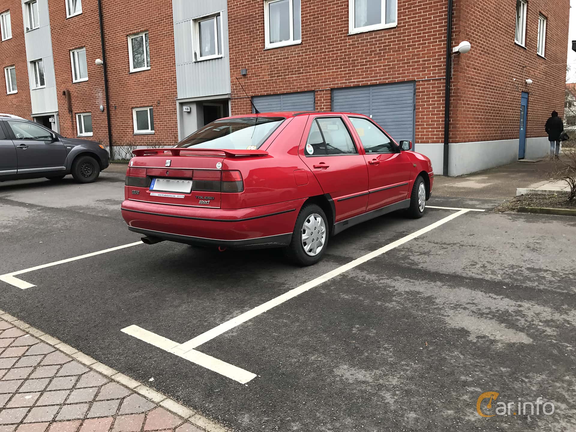 1920x1440 image of SEAT Toledo