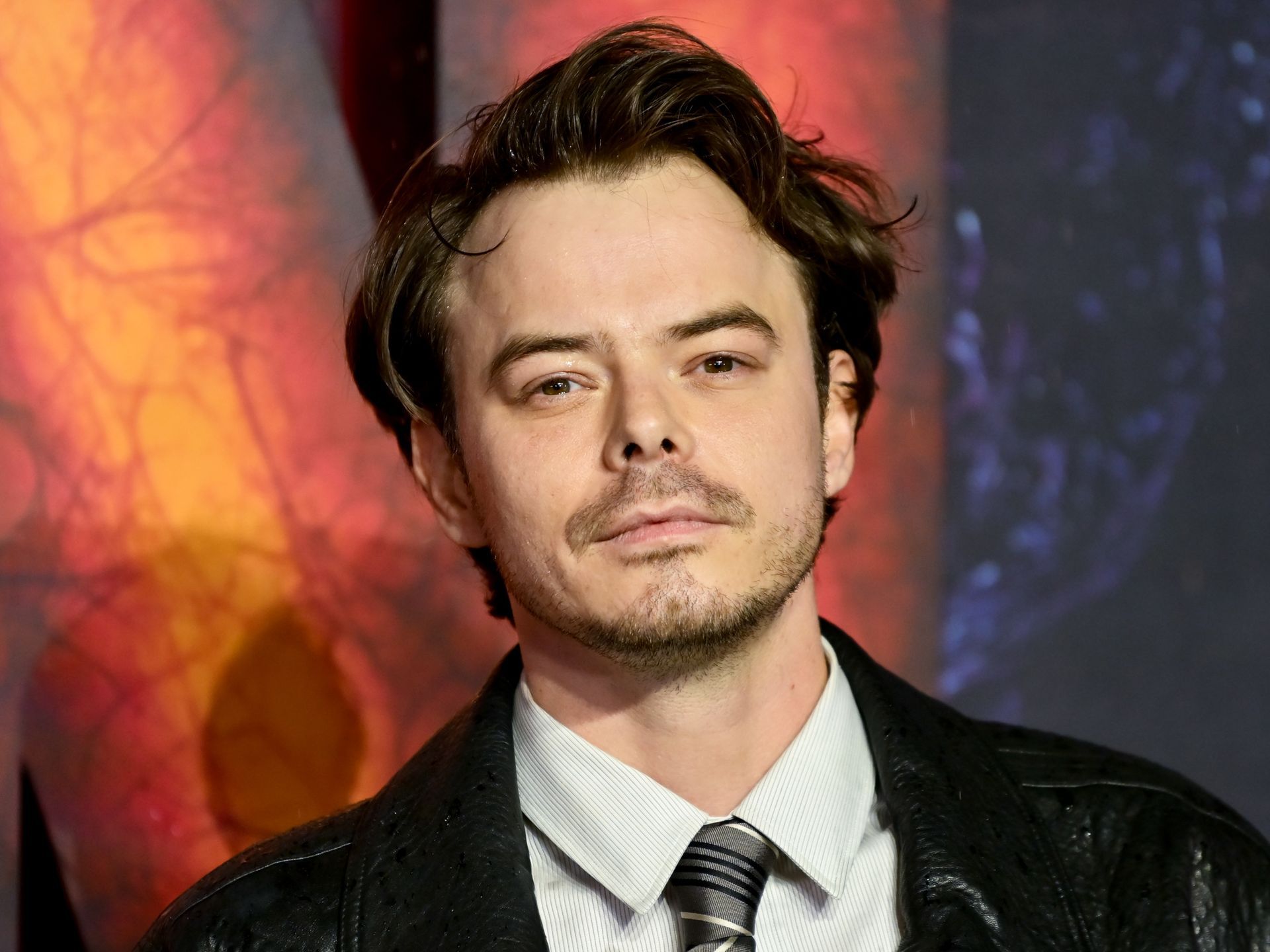 1920x1440 All About Stranger Things' Star Charlie Heaton And His 11 Year Old Son. HELLO!