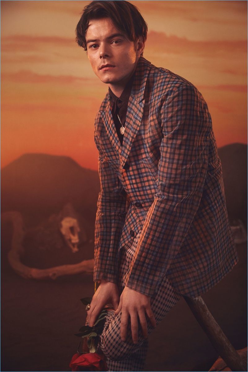 800x1200 Charlie Heaton. Flaunt