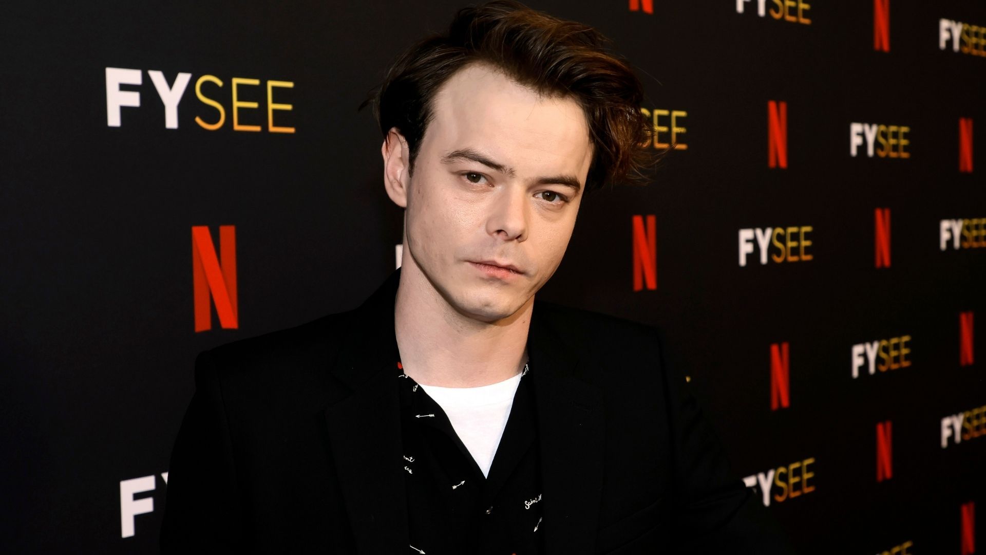 1920x1080 Antes de Stranger Things: O passado de Charlie Heaton Stone Brasil