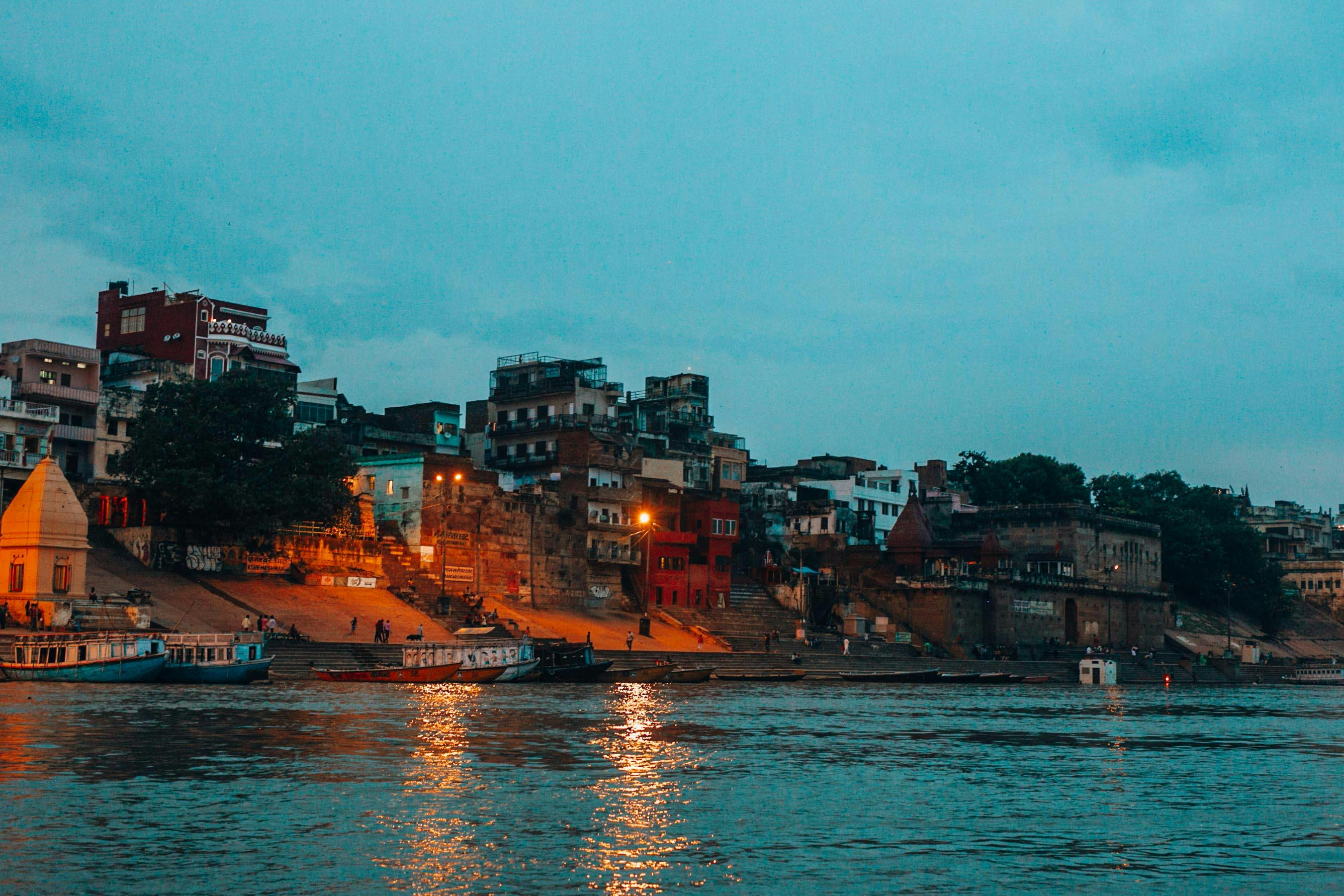 2673x1782 Varanasi Ghats Photo, Download The BEST Free Varanasi Ghats & HD Image