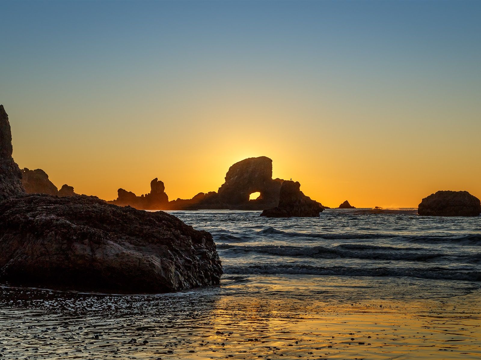 1600x1200 Indian Beach, Rocks, Sea, Sunset, Oregon, USA 750x1334 IPhone 8 7 6 6S Wallpaper, Background, Picture, Image