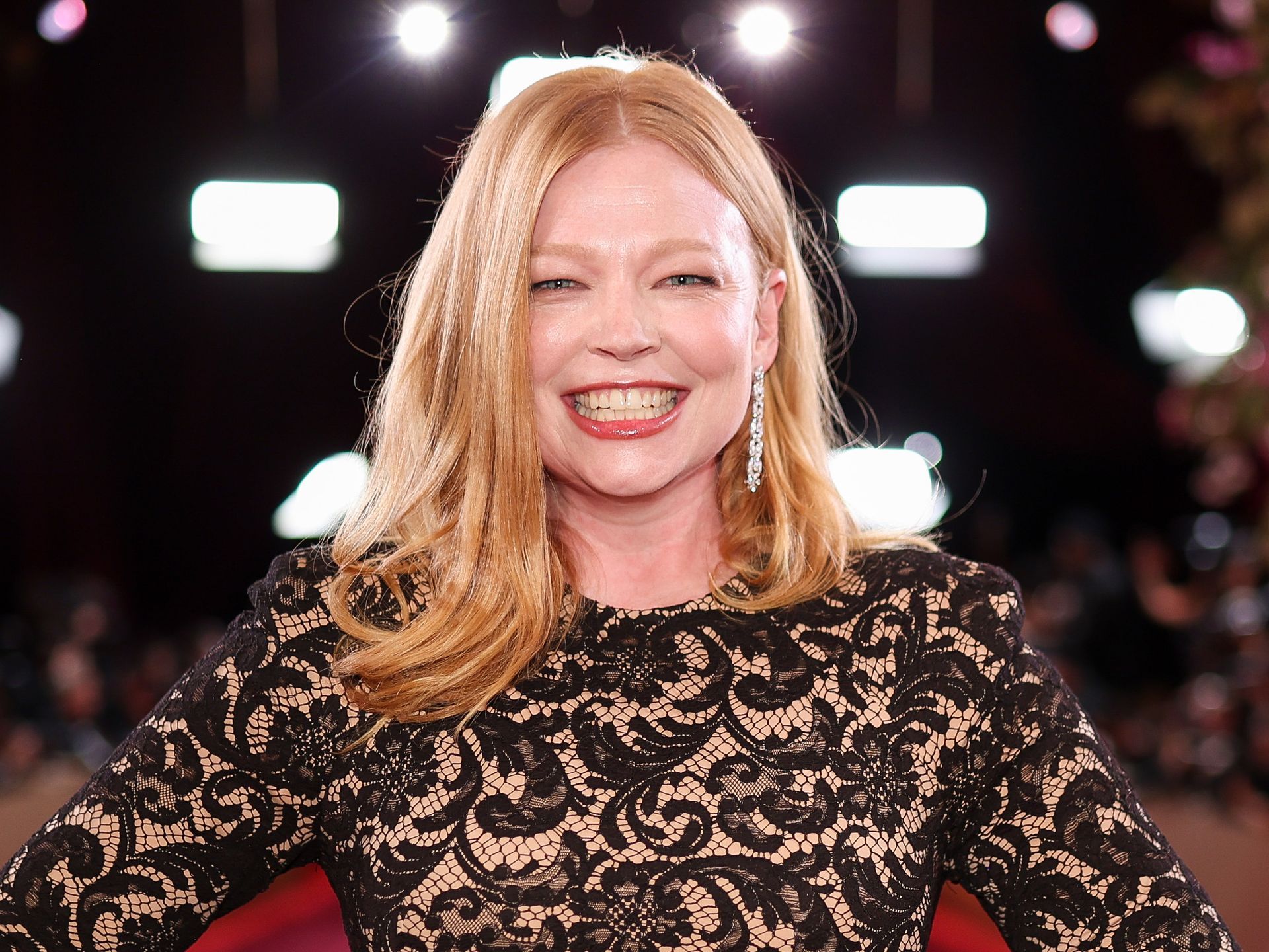 1920x1440 Sarah Snook on grappling with the 'anxiety' of motherhood importance of sharing the mental load. HELLO!