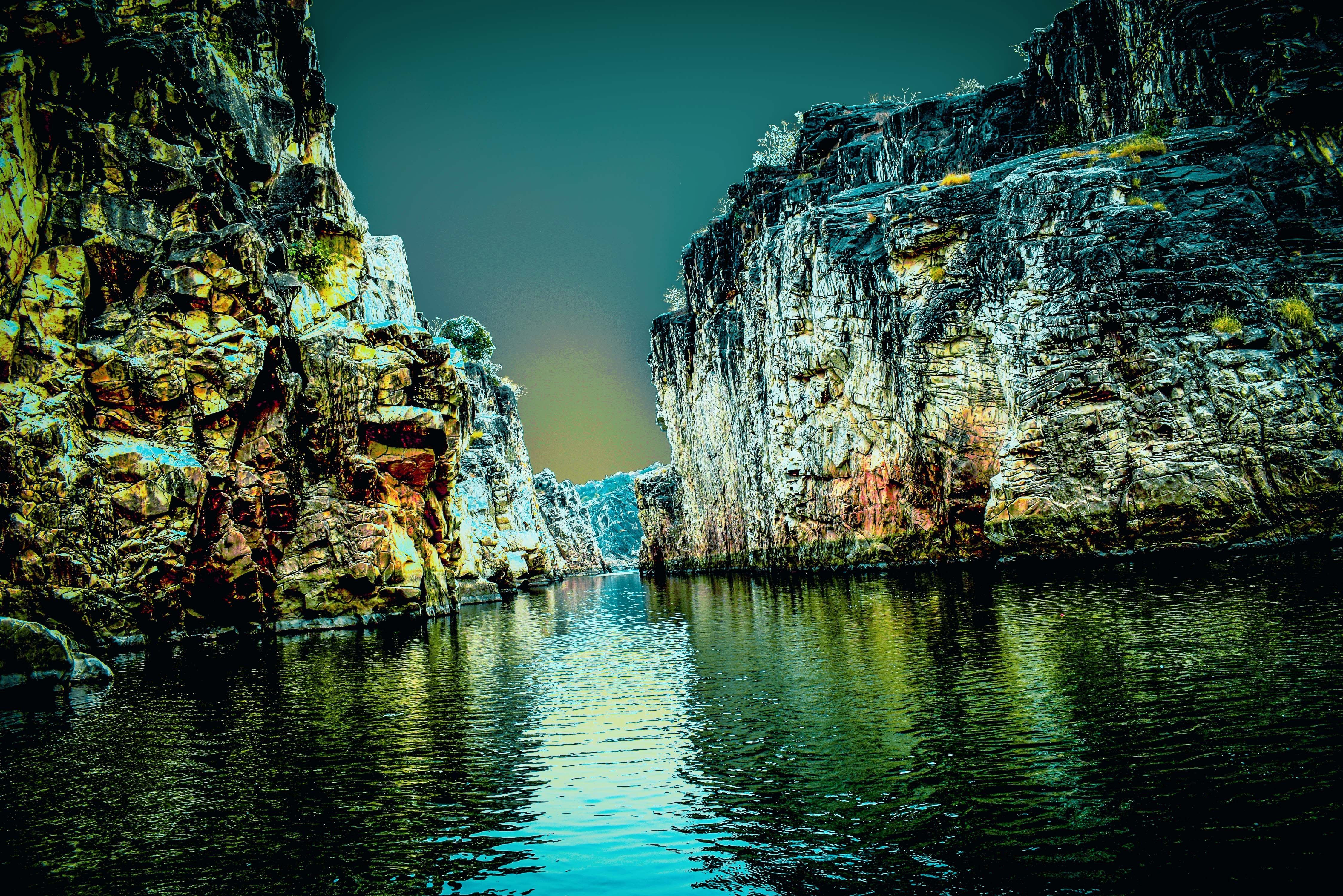 4496x3000 Narmada River Wallpaper