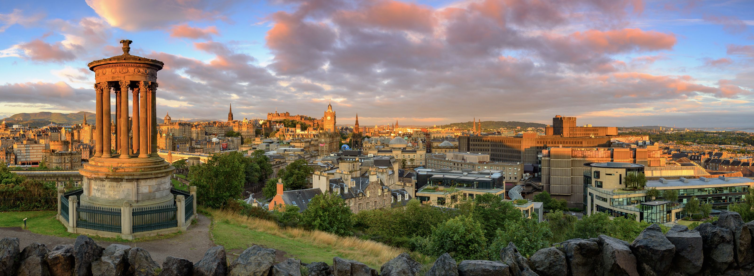 3208x1177 Holidays in UK. Travel Around UK. British Landscapes Tour