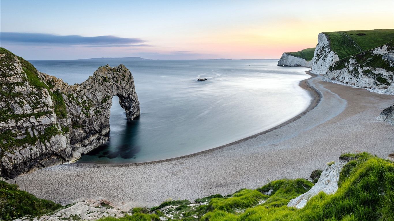 1366x768 Durdle Door Beach Shore Rock West Lulworth UK 5K