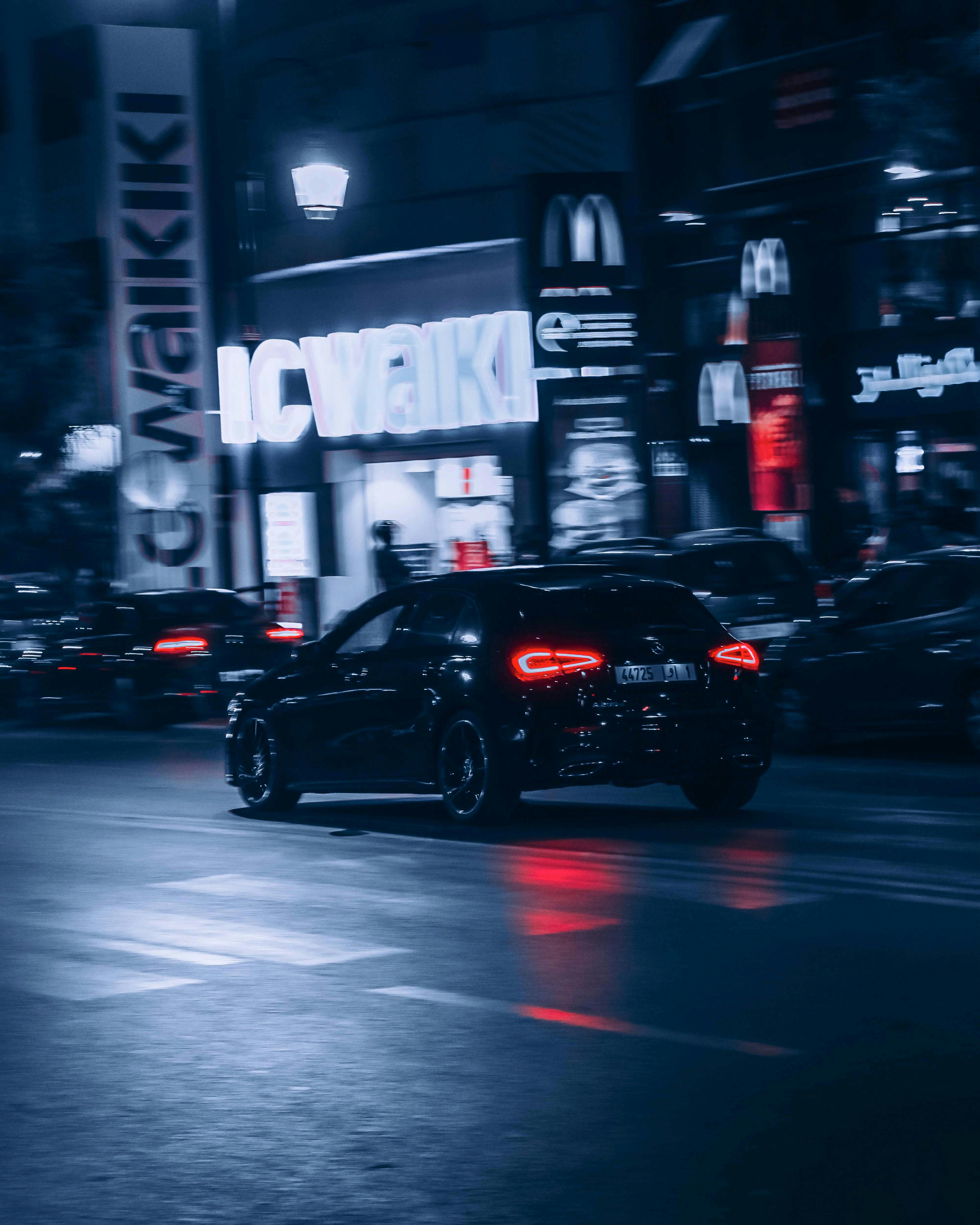 4000x5000 Black Lamborghini on Road during Night Time · Free