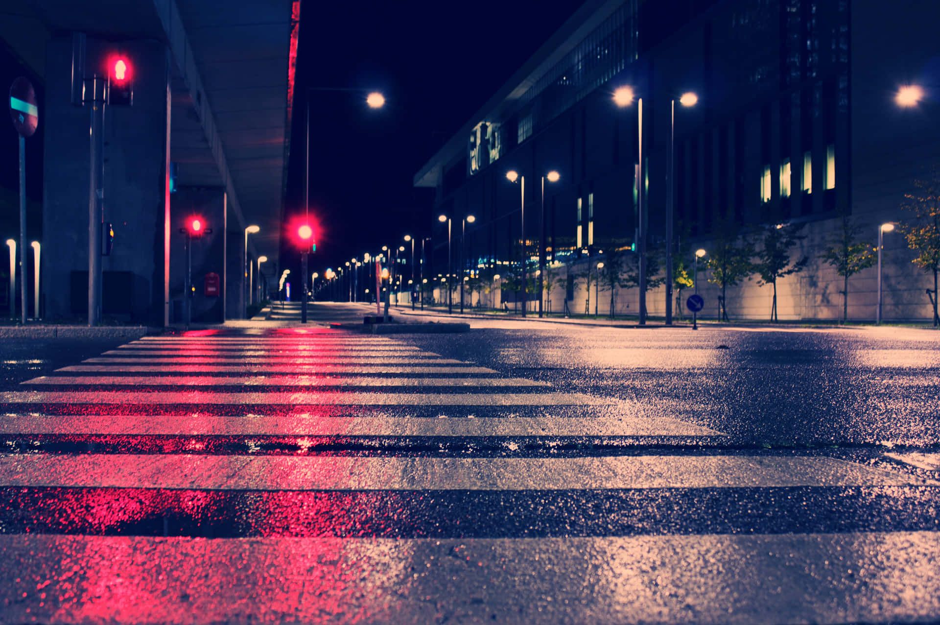 1920x1276 Download A nighttime stroll down an empty street Wallpaper