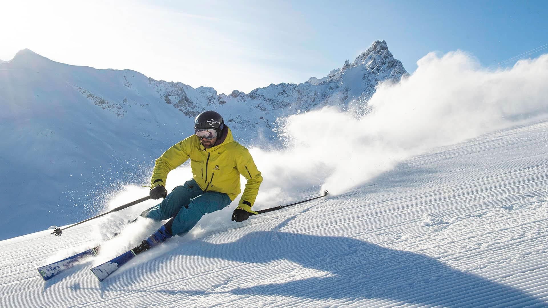 1920x1080 Alpine skiing 600km of ski runs for beginners and experts 3 Vallées