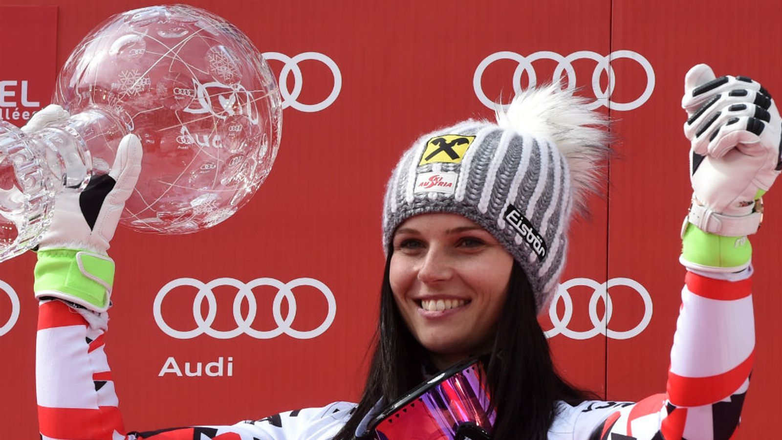 1600x900 Anna Fenninger suffers serious knee injury in skiing training crash