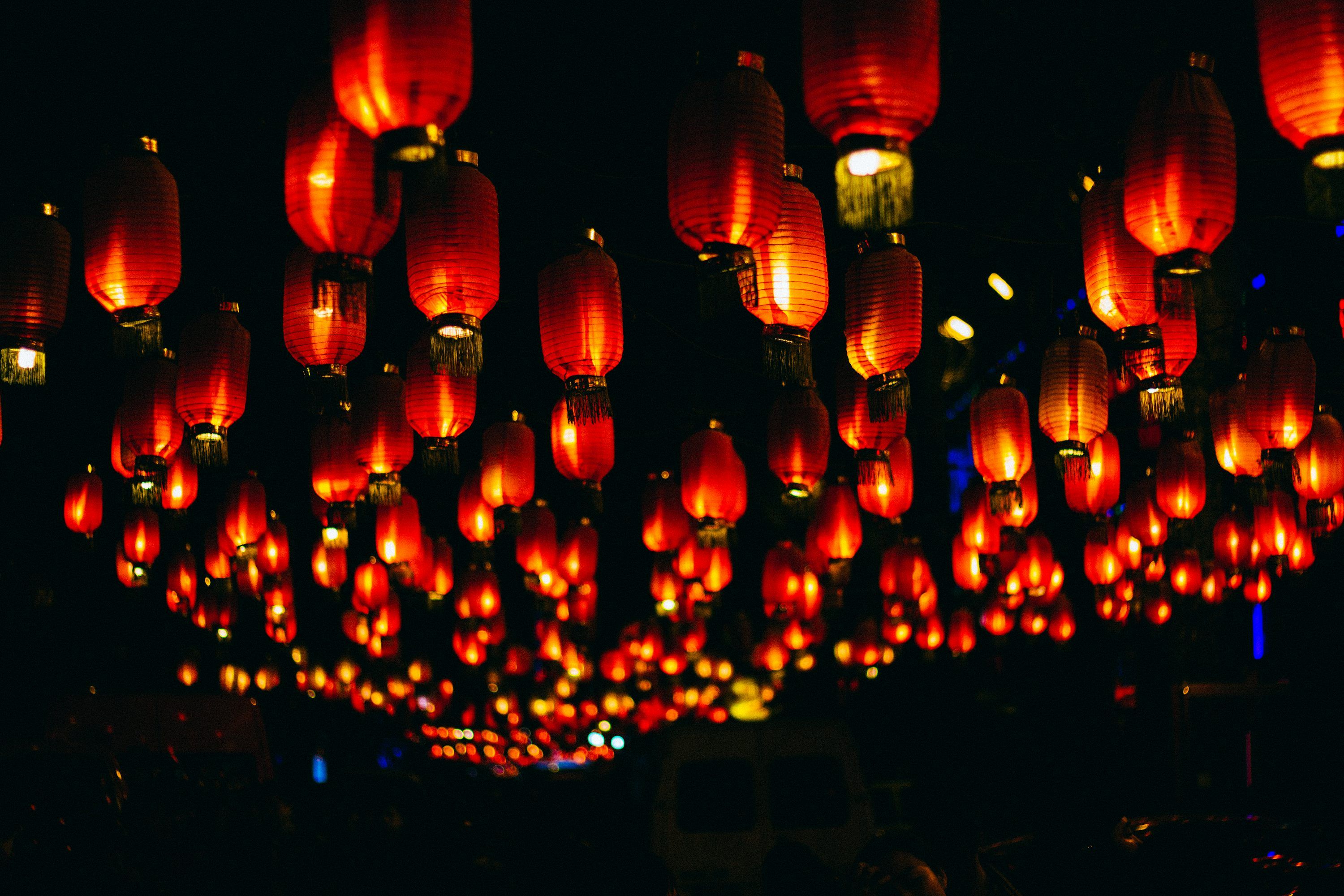 3000x2000 Orange paper lanterns during night time photo