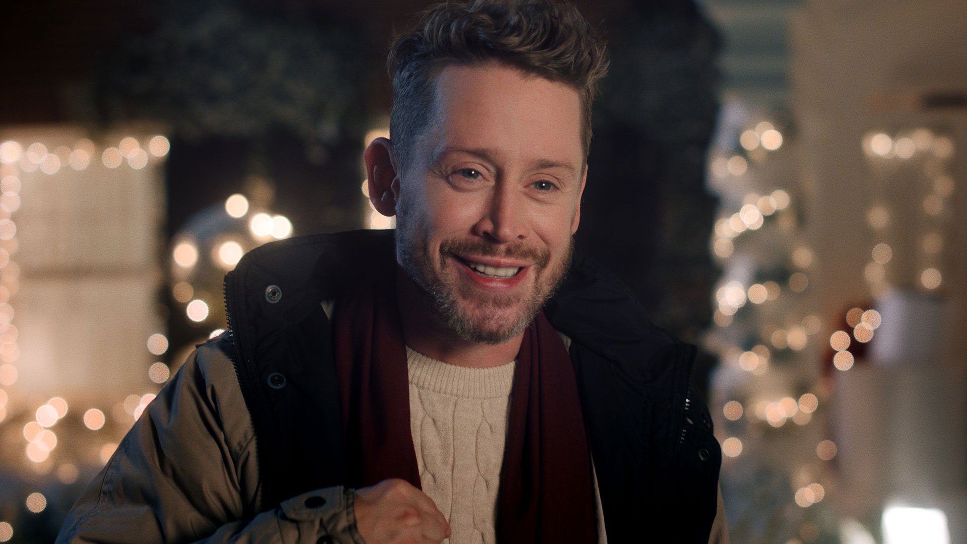 1920x1080 Macaulay Culkin returns as Kevin in new Christmas ad