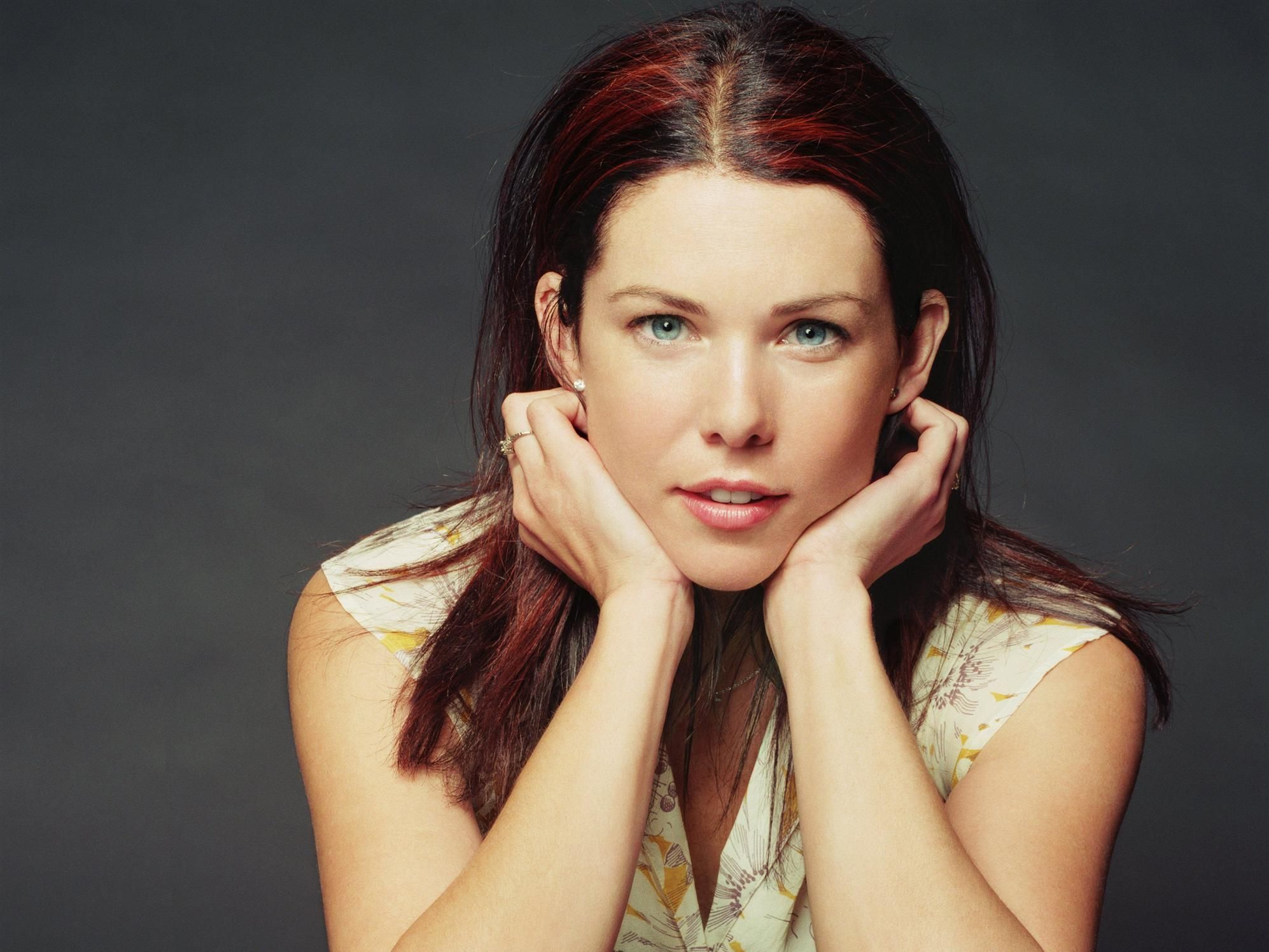 1994x1496 Download Lauren Graham TV Show Gilmore Girls HD Wallpaper