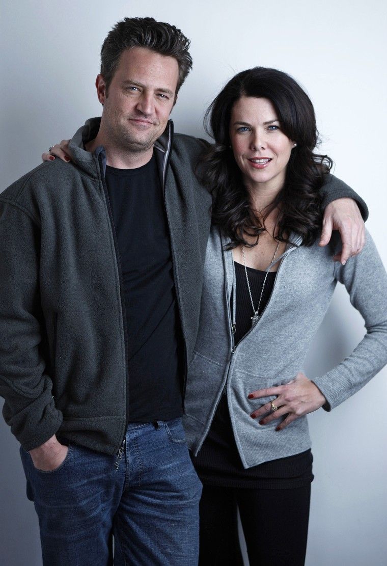 760x1111 Lauren Graham Shares What Brings Her 'Solace' After Matthew Perry's Death