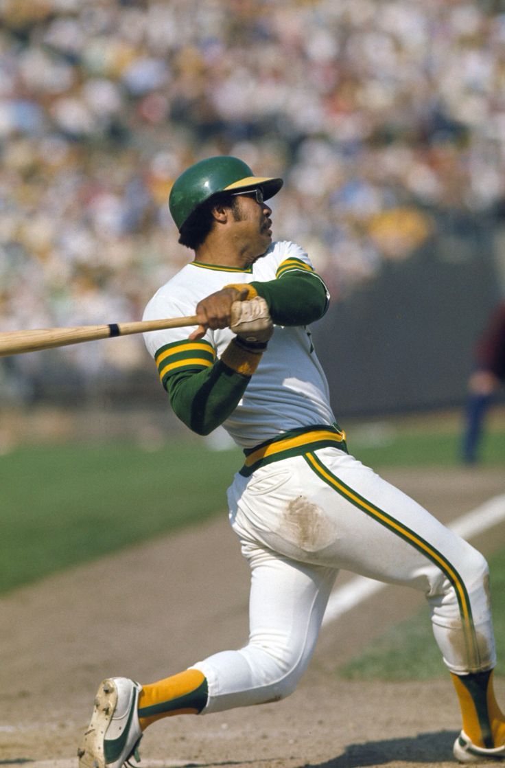736x1118 Reggie Jackson World Series
